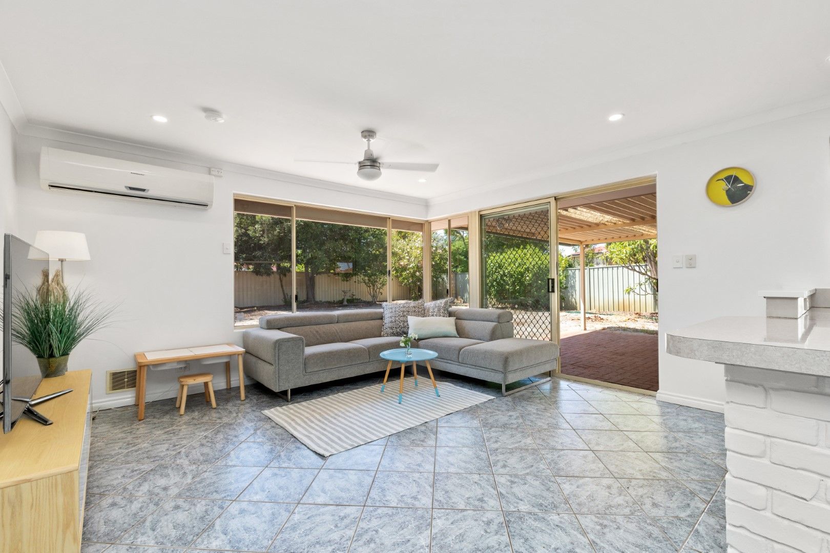 8 Bosci Court, Atwell WA 6164, Image 2