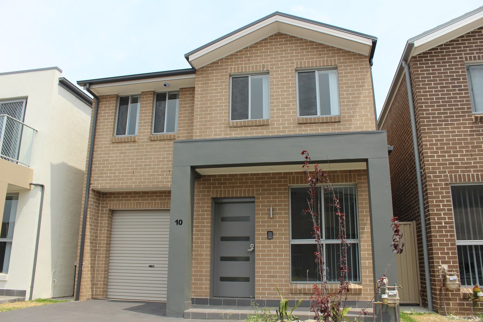 4 bedrooms Townhouse in 10 Cottage Glade SCHOFIELDS NSW, 2762