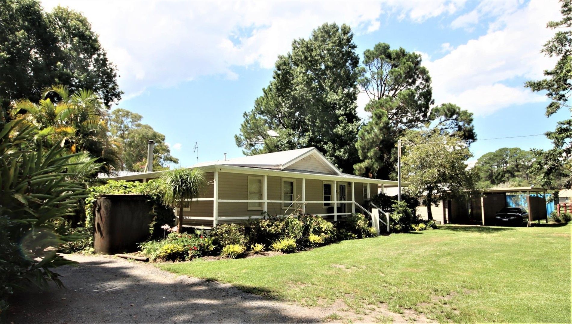 121 Lemon Tree Passage Road, Salt Ash Property History & Address