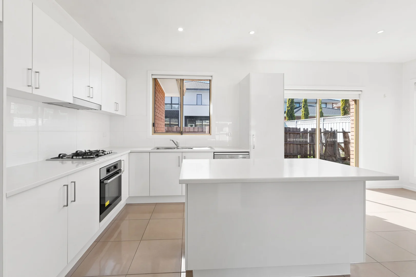 Additional image 6 of 2/46 Woodland Street, Strathmore VIC 3041