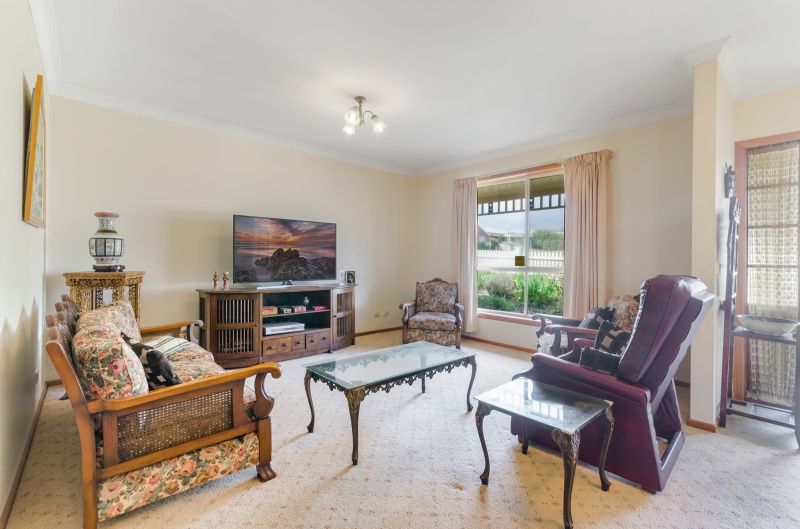 17 Cabernet Court, Waurn Ponds VIC 3216, Image 1