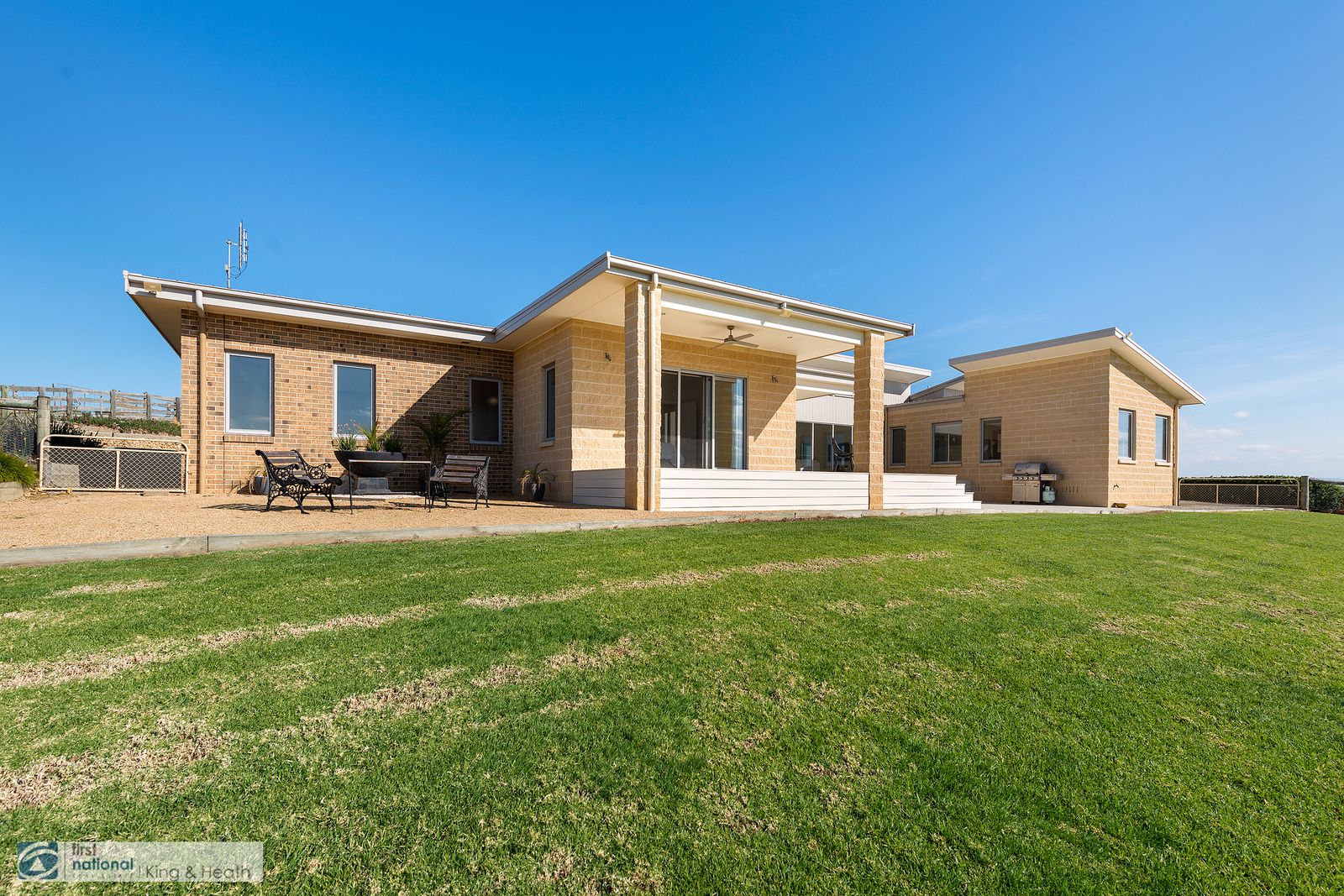 2 Howletts Landing Road, Metung VIC 3904, Image 1