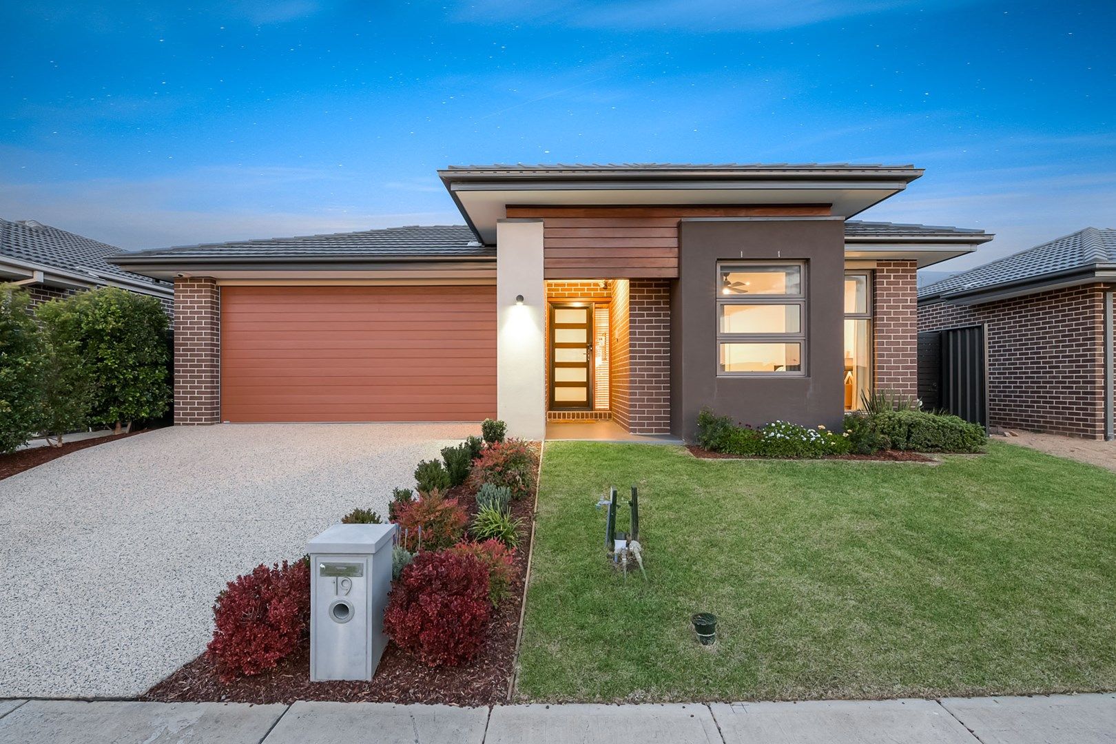 19 Murgese Circuit, Clyde North VIC 3978, Image 0