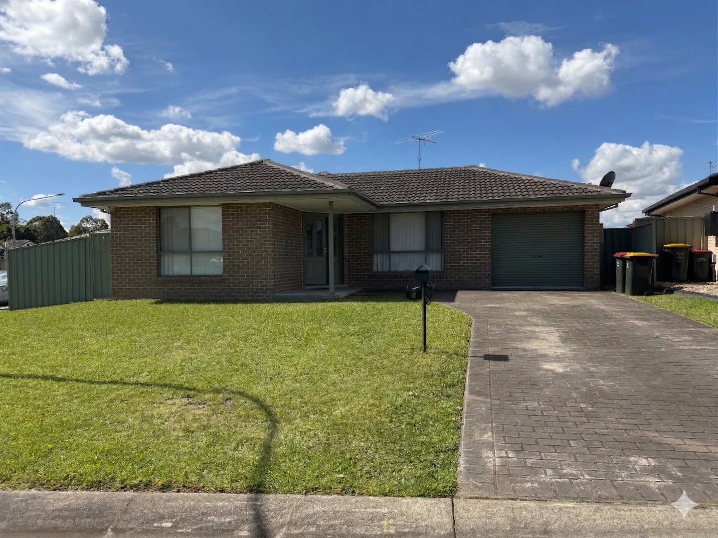 1 Yenna Place, Glenmore Park NSW 2745