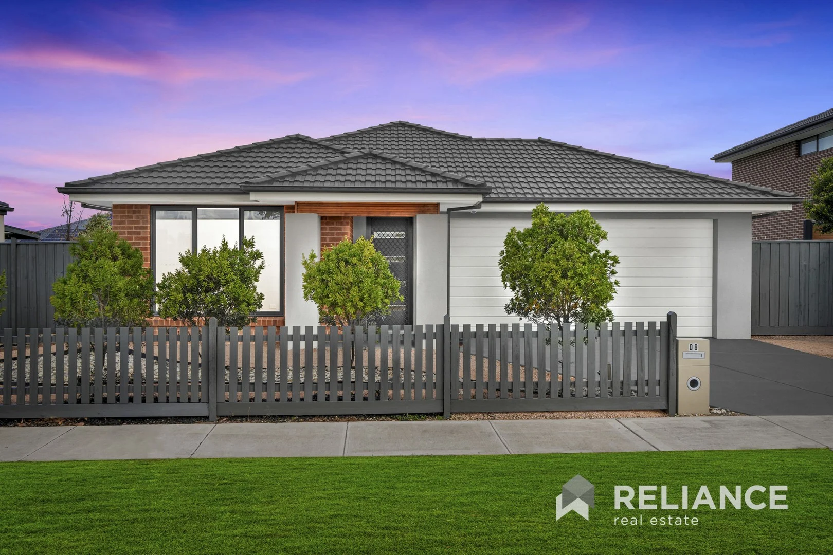 8 Bridgefield Parkway, Rockbank VIC 3335