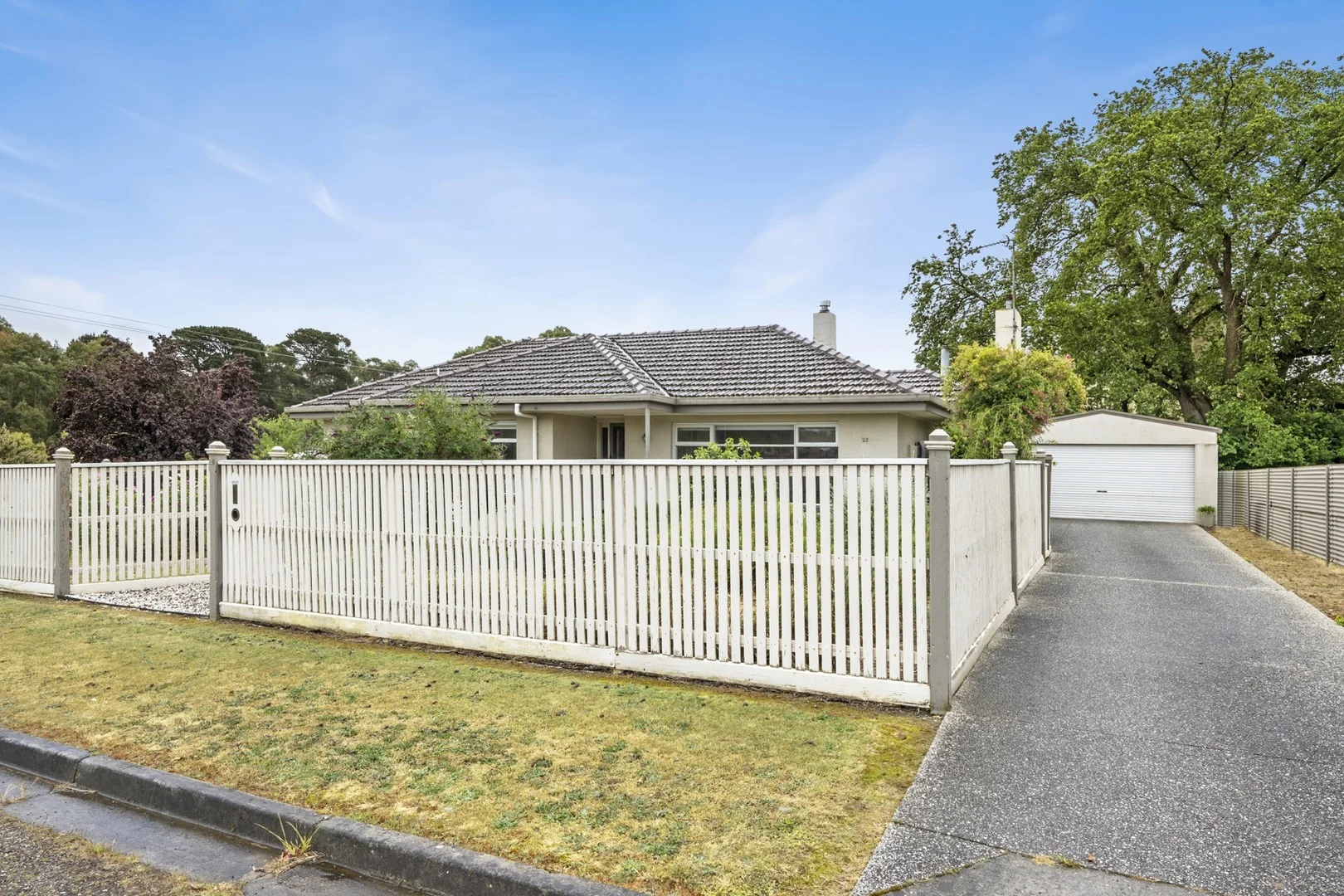 25 South St, Creswick VIC 3363