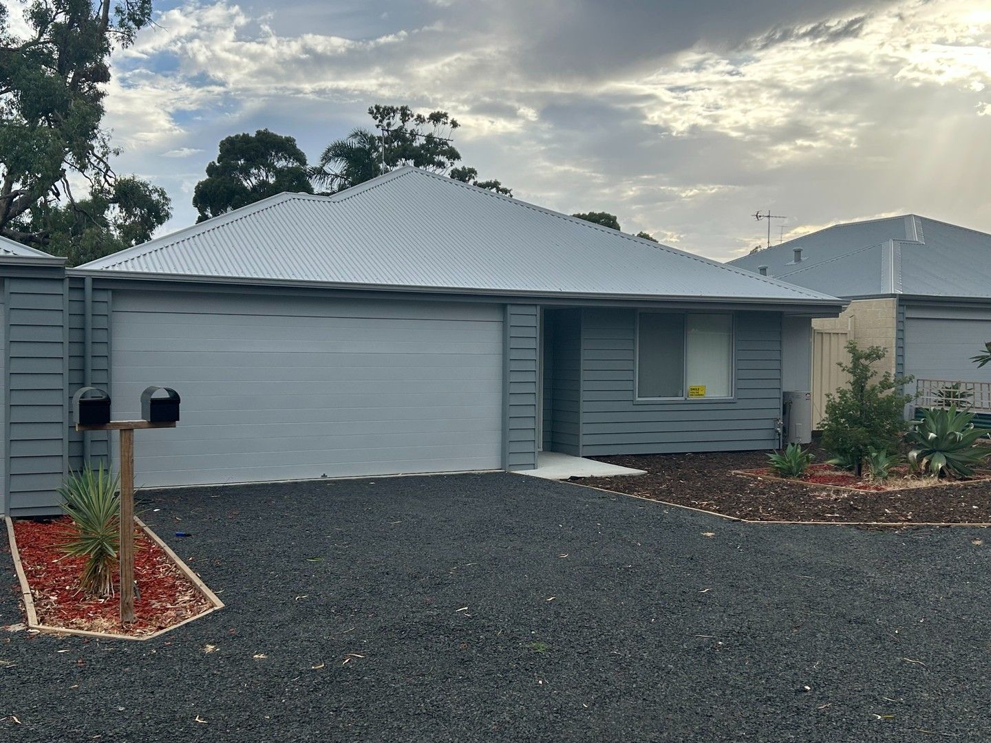 3 bedrooms Apartment / Unit / Flat in 9A Stallard Place WITHERS WA, 6230