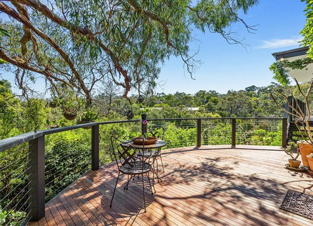 7 Mccutcheon Close, Mount Eliza VIC 3930