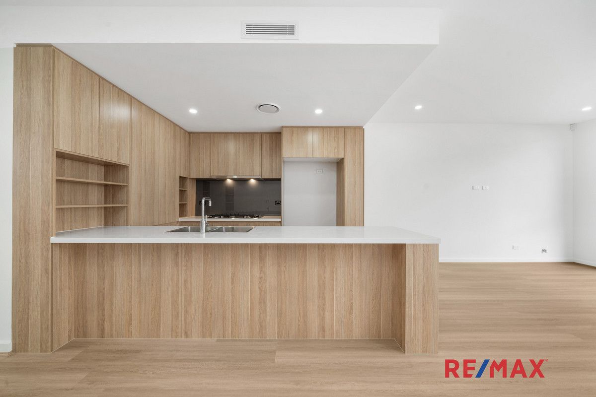 4 bedrooms Townhouse in 9 Adra Avenue BOX HILL NSW, 2765
