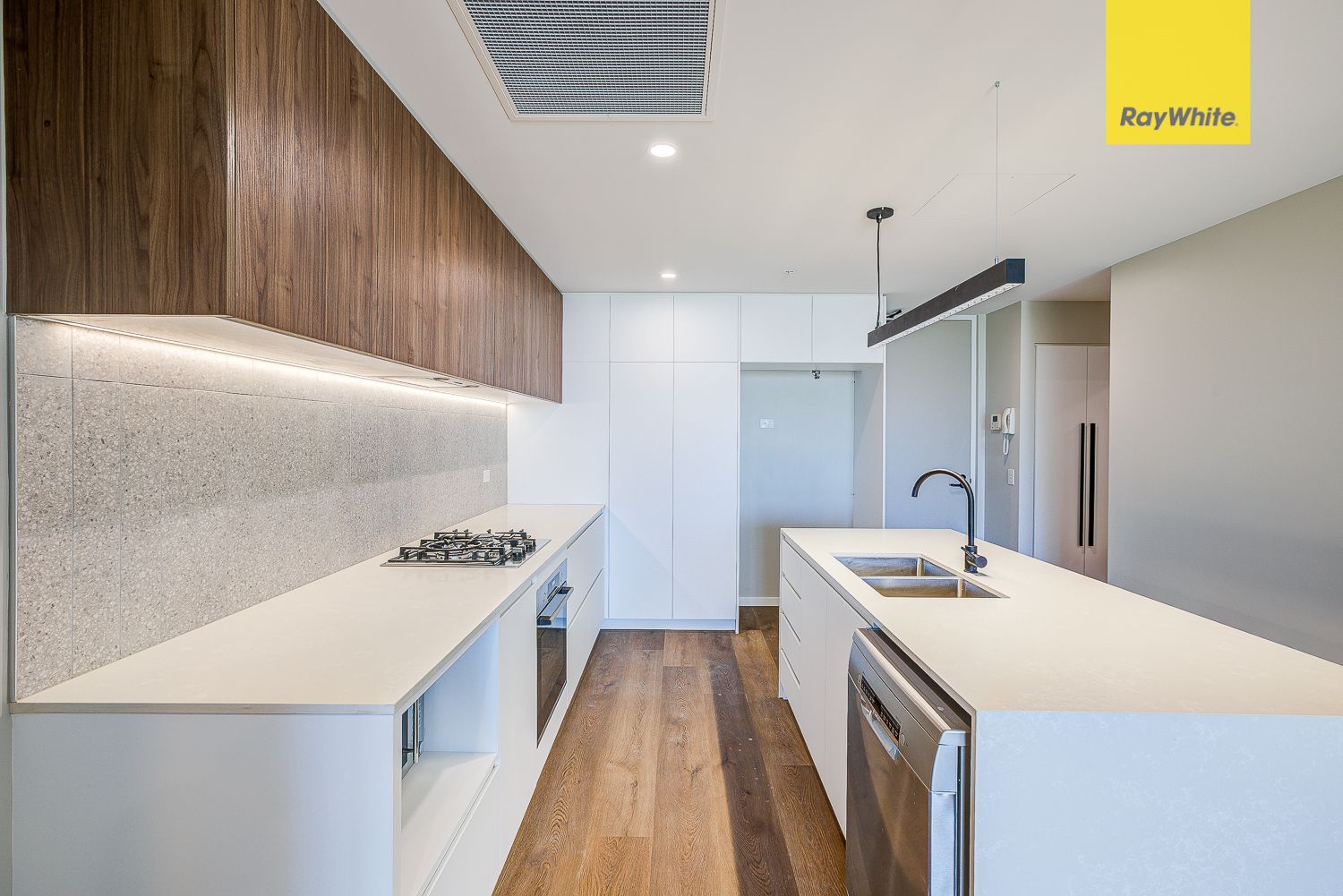 2 bedrooms House in 206/3 Centre Place ROCHEDALE SOUTH QLD, 4123