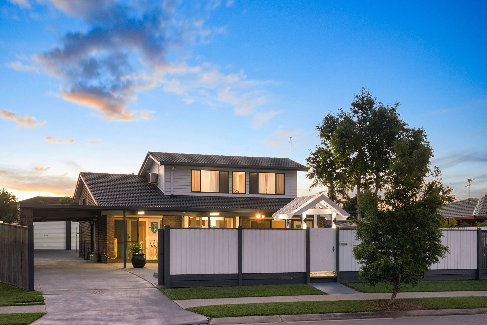 15 Donnington Street, Carindale Property History & Address Research