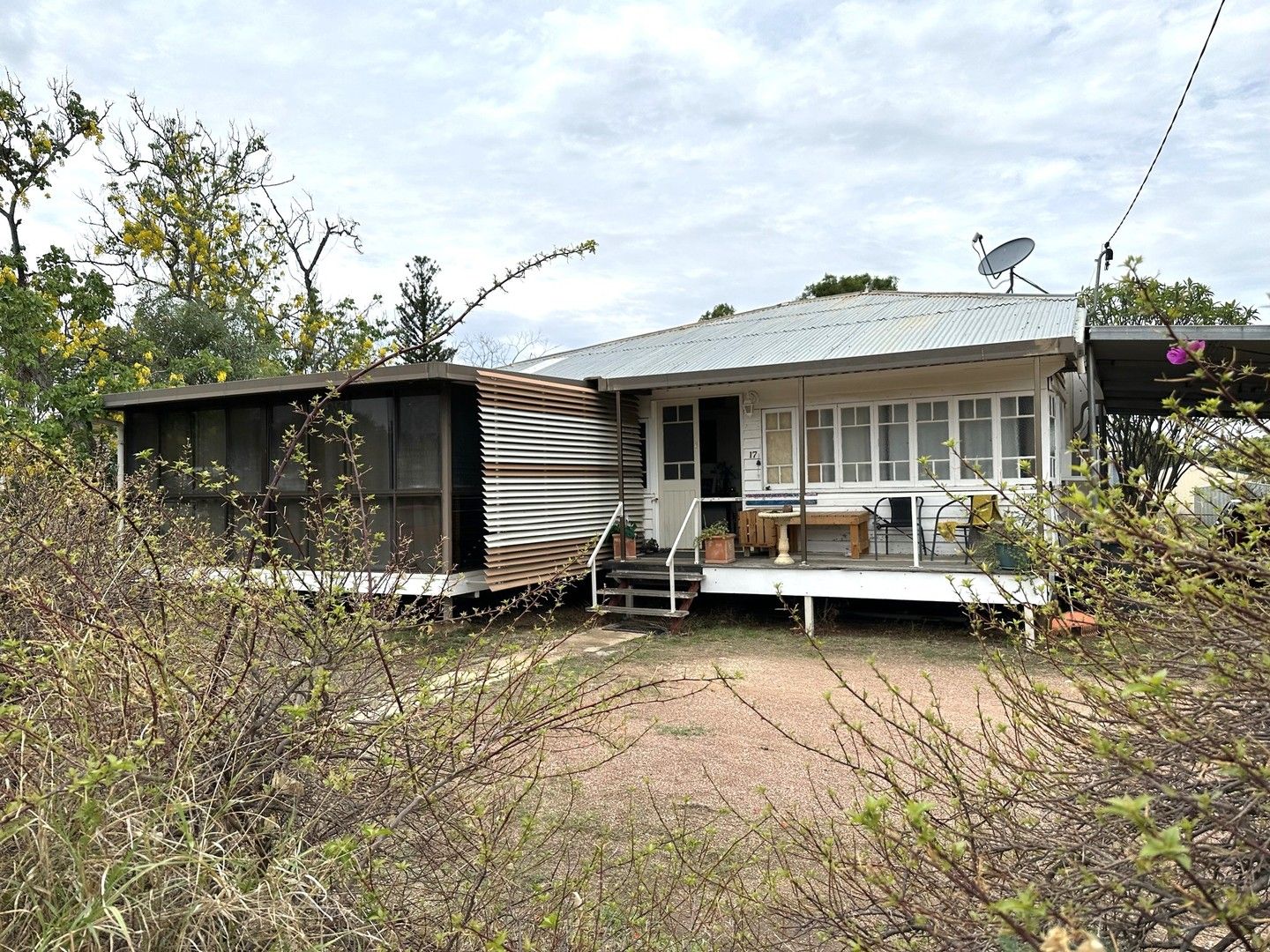 4 bedrooms House in 17 Wonga Street LONGREACH QLD, 4730