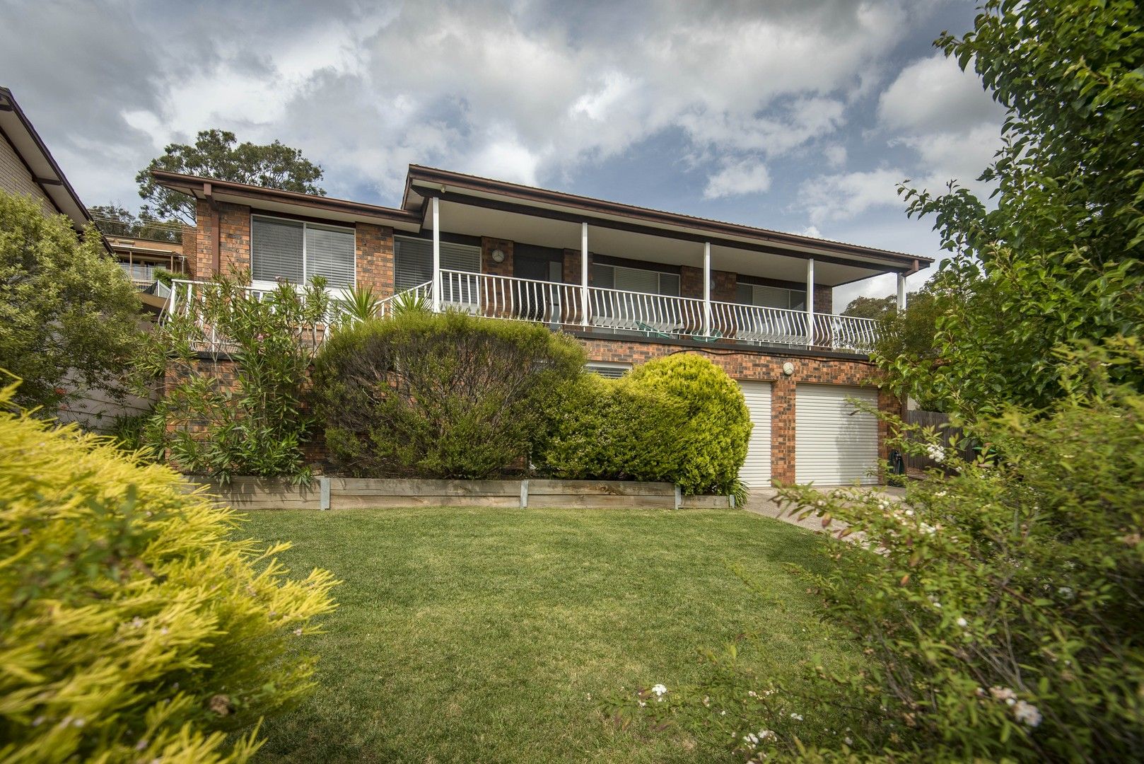 4 bedrooms House in 208 Bugden Avenue FADDEN ACT, 2904