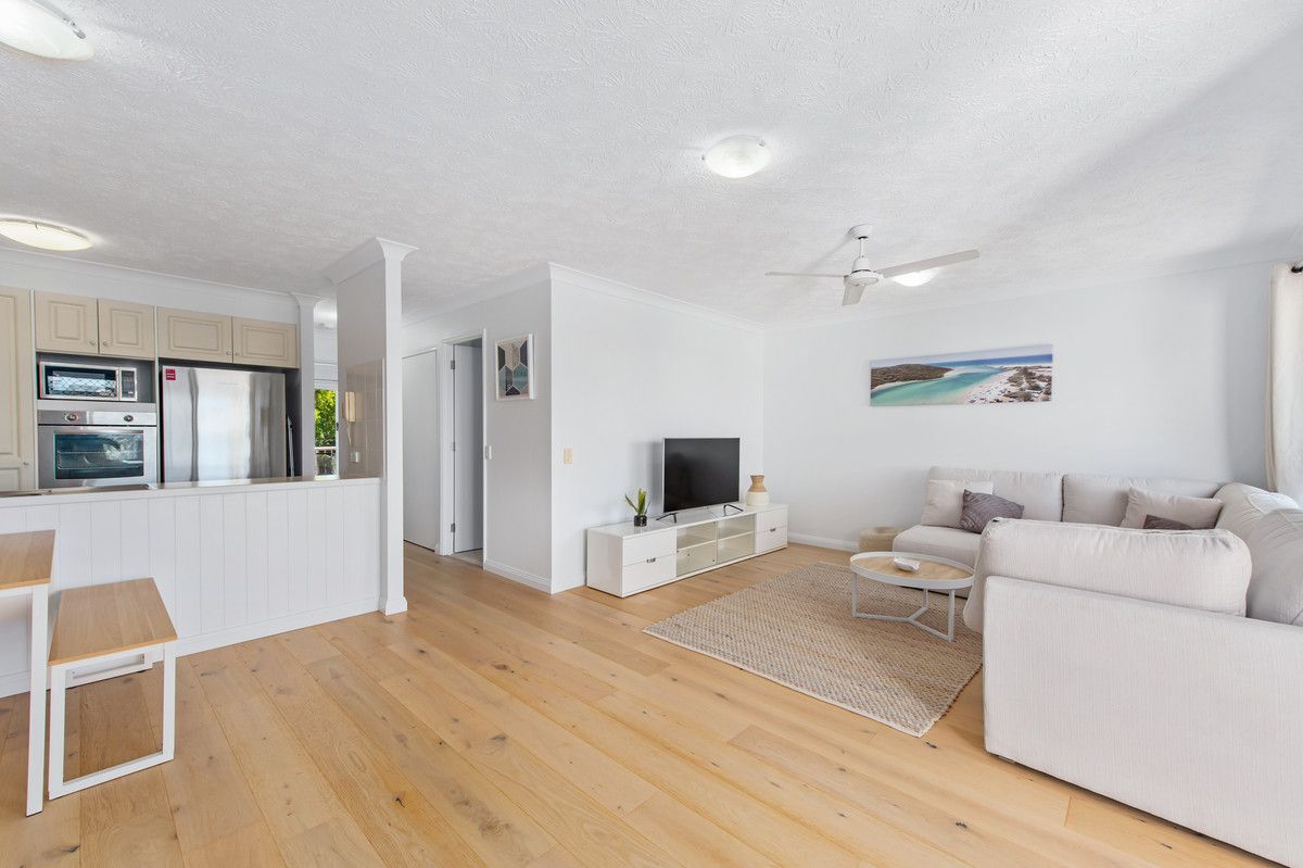 2 bedrooms Apartment / Unit / Flat in 14/1500 Gold Coast Highway PALM BEACH QLD, 4221