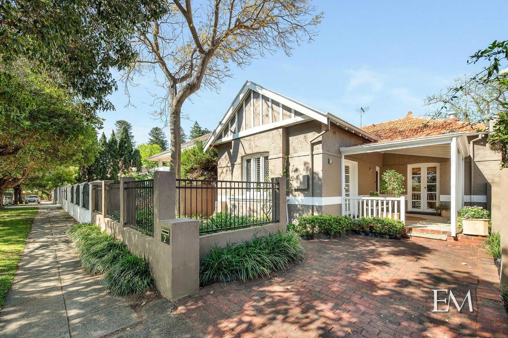 3 bedrooms House in 2 Campbell Street SUBIACO WA, 6008