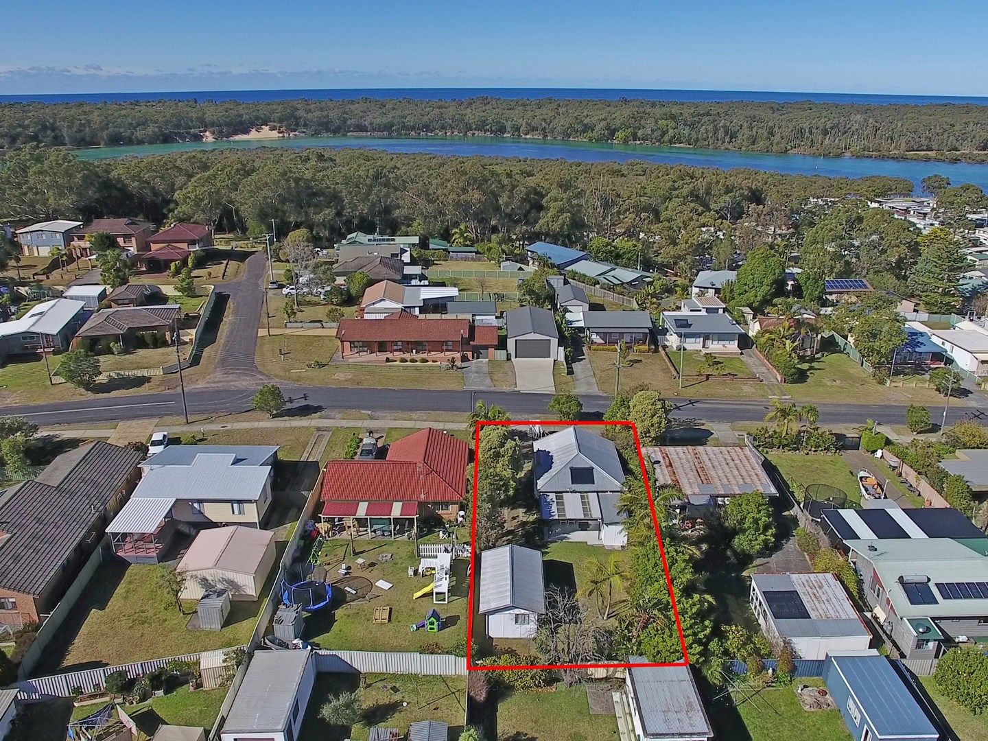 13 Lyons Road, Sussex Inlet NSW 2540