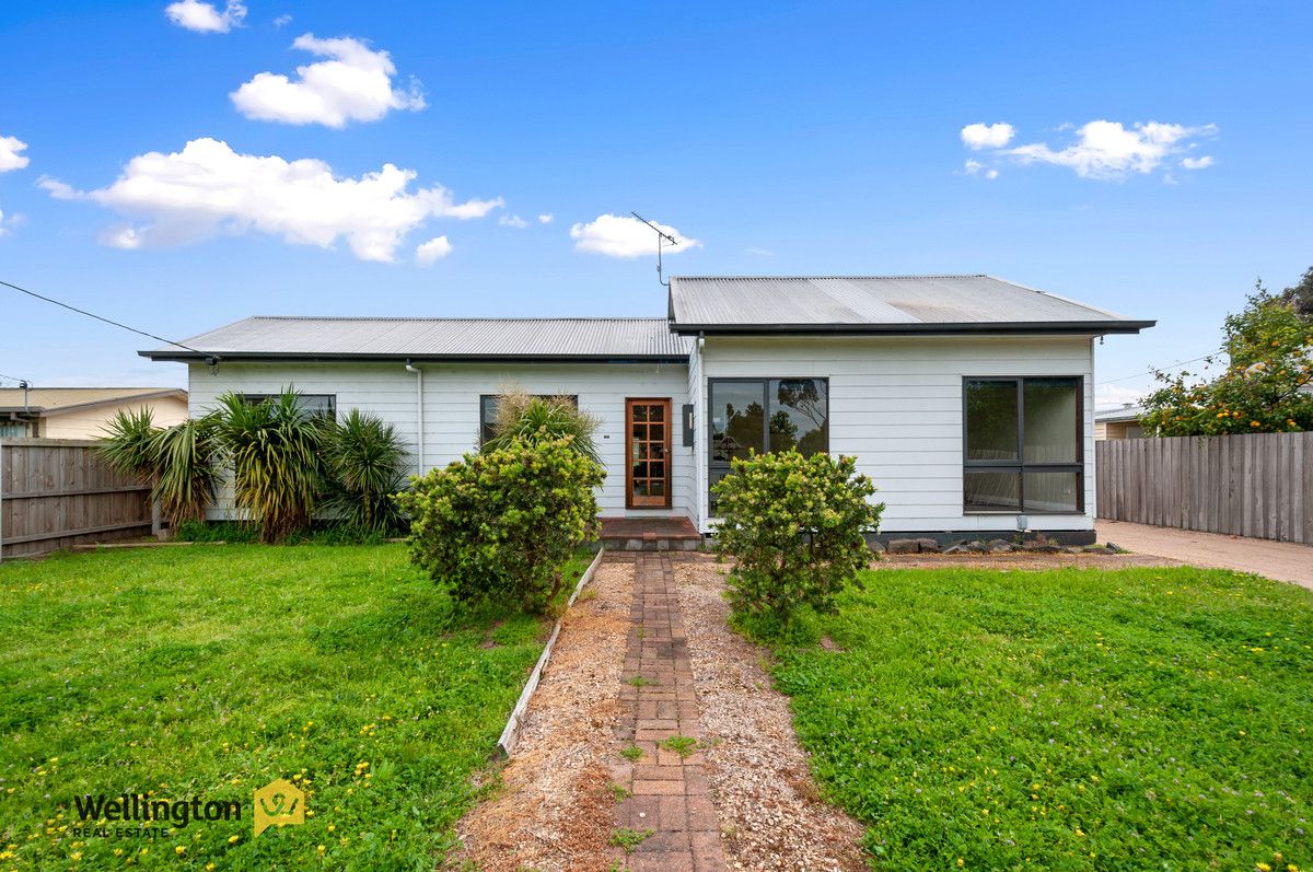 4 bedrooms House in 27 Dawson Street STRATFORD VIC, 3862