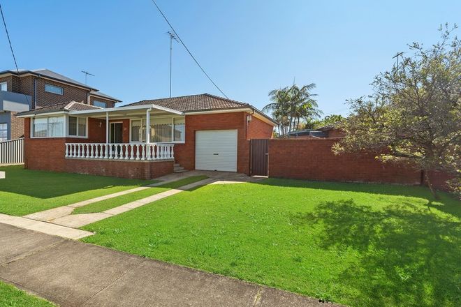 Picture of 28 Forrest Street, CHIFLEY NSW 2036