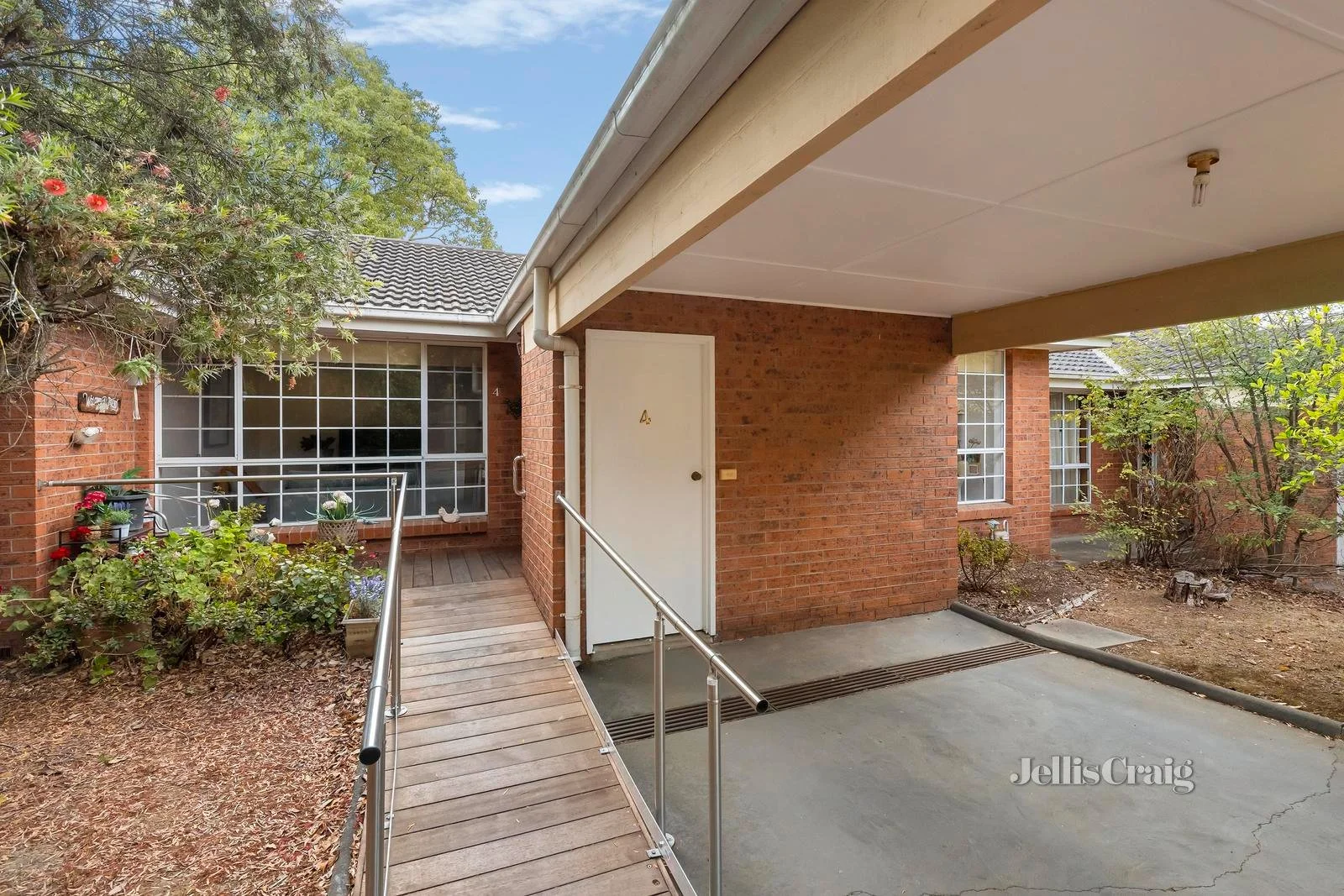 4/59-61 Hewish Road, Croydon VIC 3136