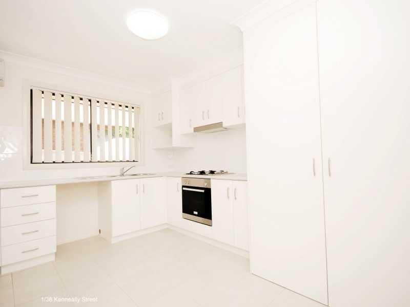 Unit 9/38 Kenneally Street, KOORINGAL NSW 2650, Image 2