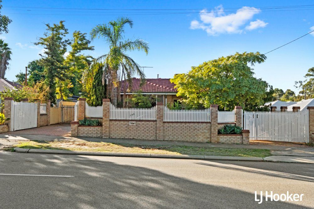 4 bedrooms House in 145 Manning Road BENTLEY WA, 6102