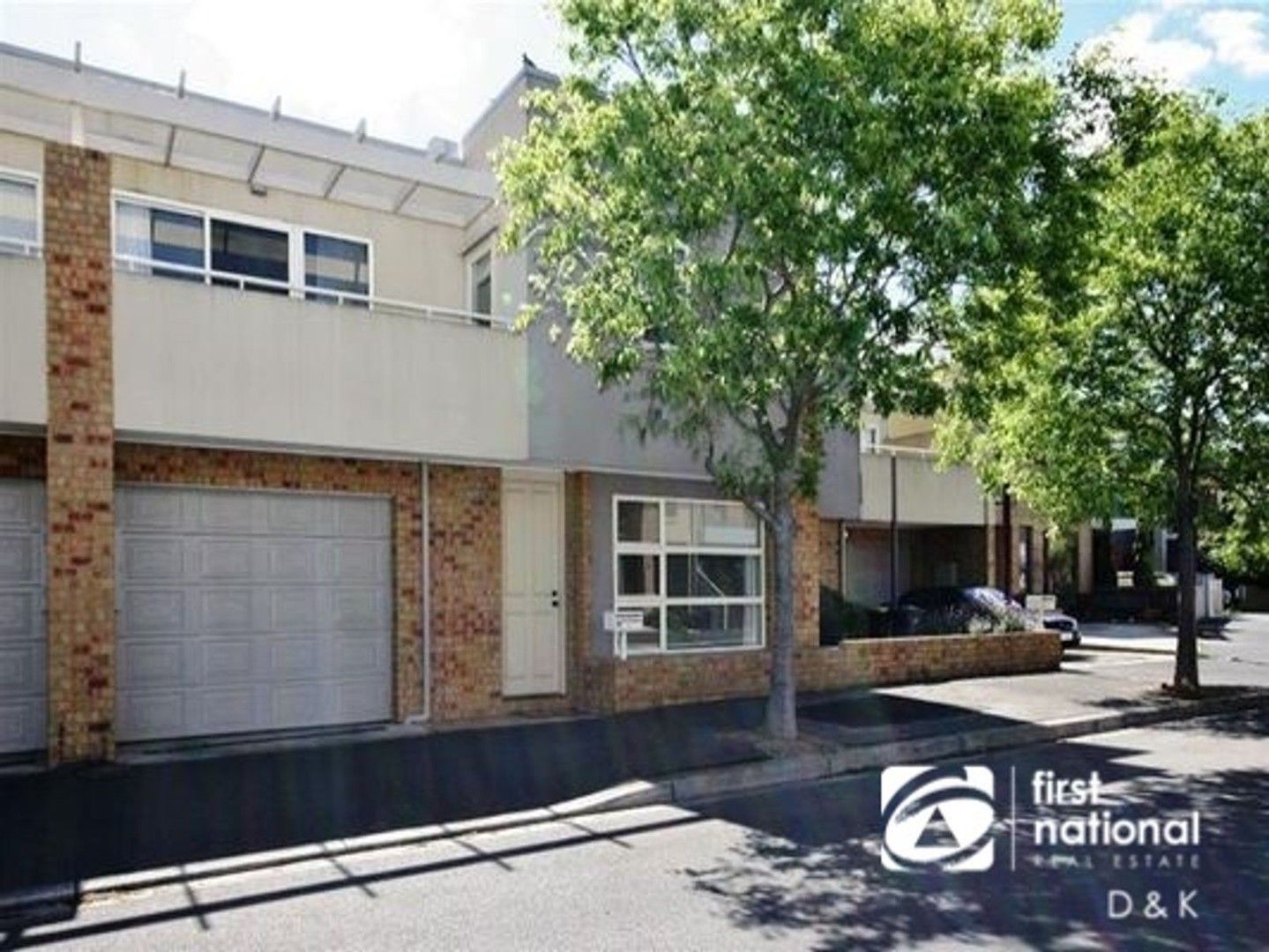 3 bedrooms Townhouse in 25 Newton Street KENSINGTON VIC, 3031