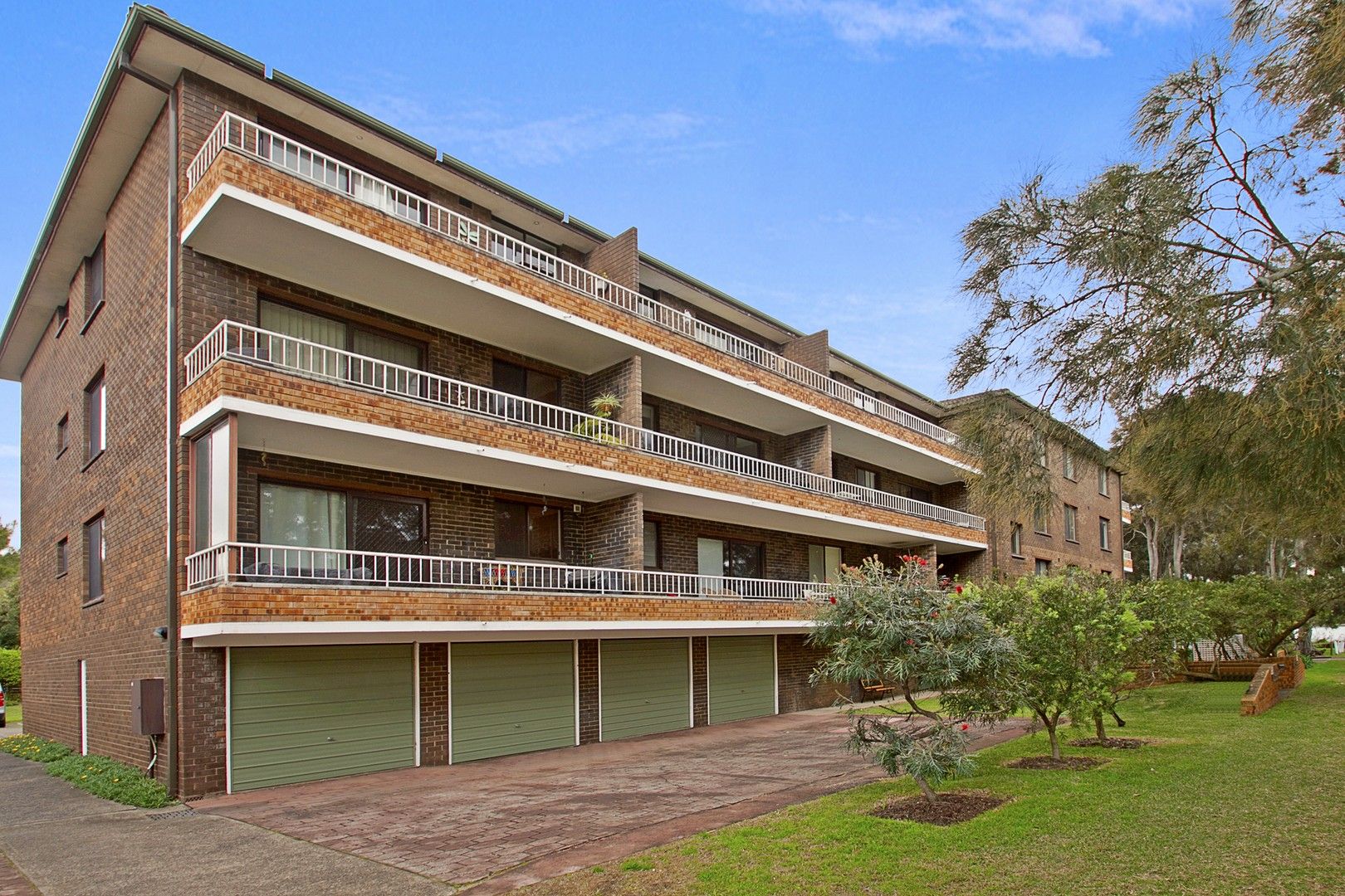 2 bedrooms Apartment / Unit / Flat in 29/16-18 Devitt Street NARRABEEN NSW, 2101