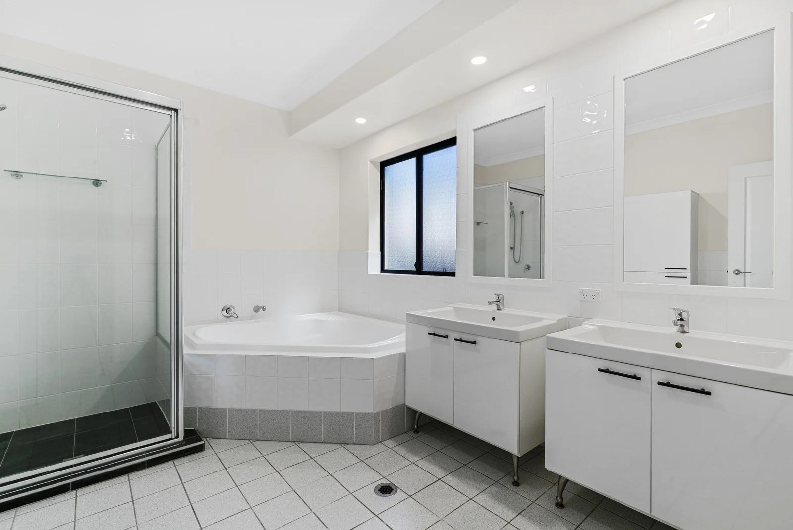 Additional image 9 of 1/57 Whiting Street, Labrador QLD 4215