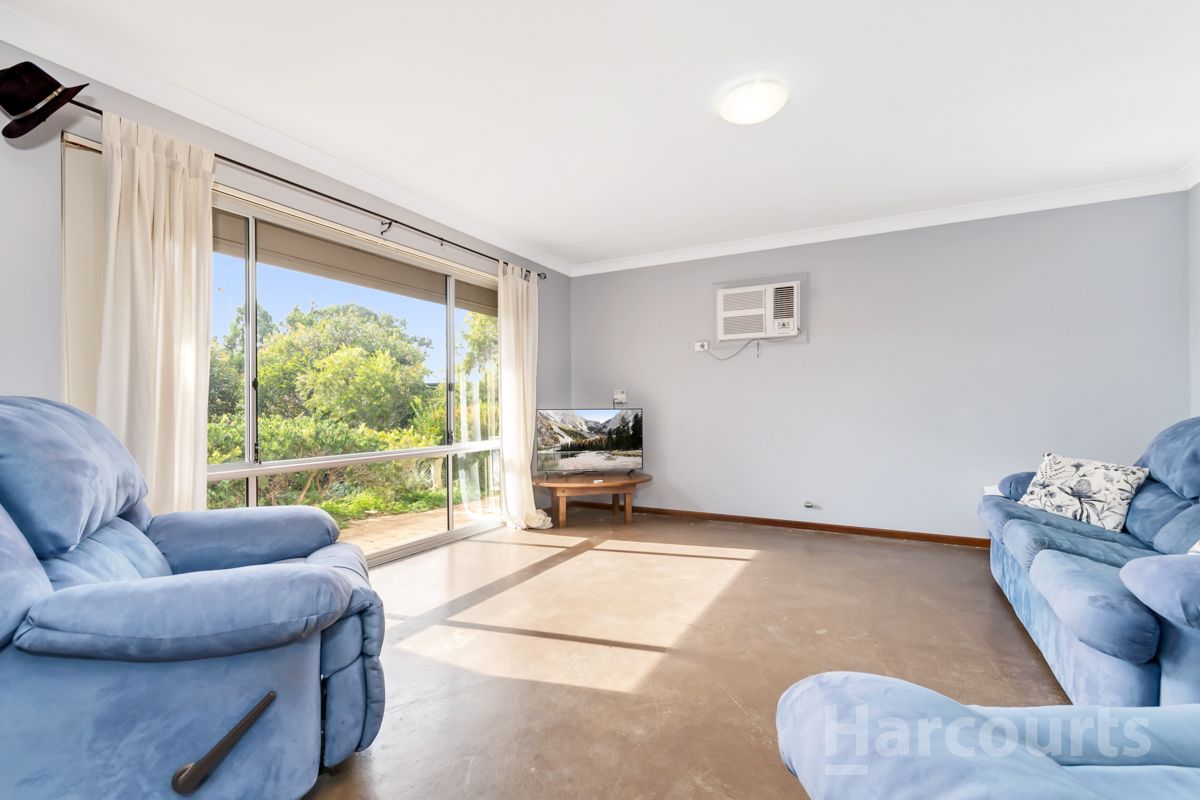 4 Albatross Court, Heathridge WA 6027, Image 0