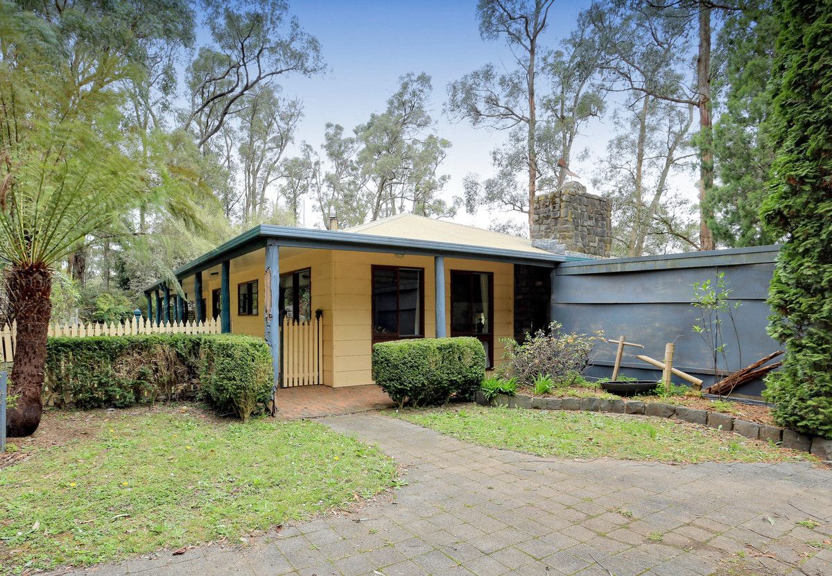 10 Aclare Street, Cockatoo VIC 3781, Image 0