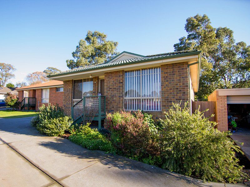 9/3 Gumleaf Place, Drouin VIC 3818, Image 2