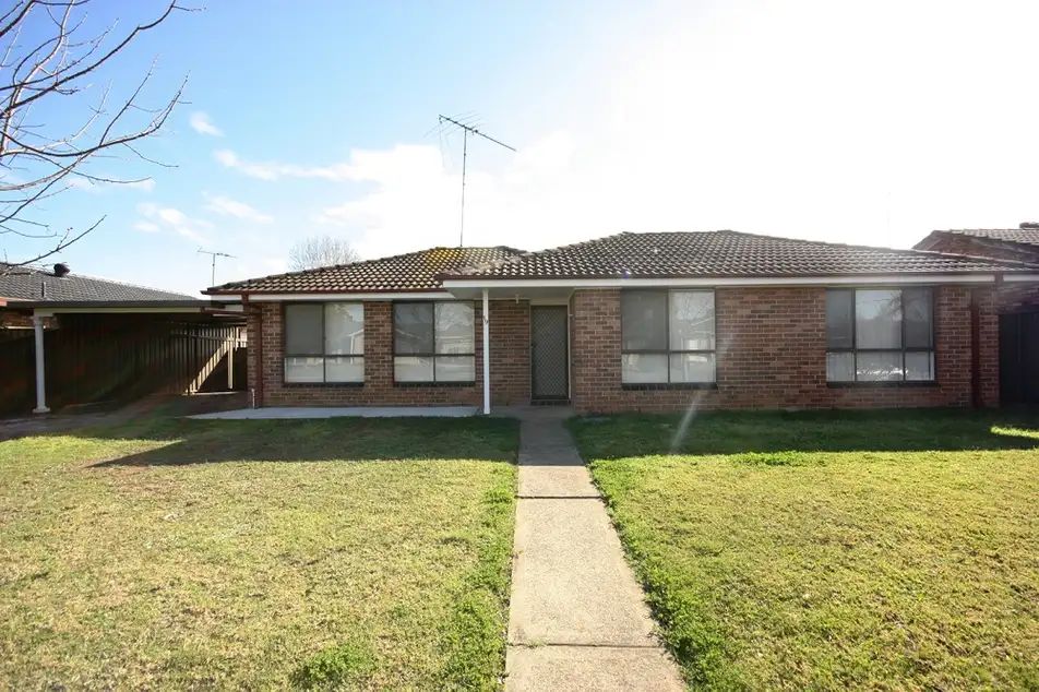 3 bedrooms House in 19 Furner Avenue CAMDEN SOUTH NSW, 2570