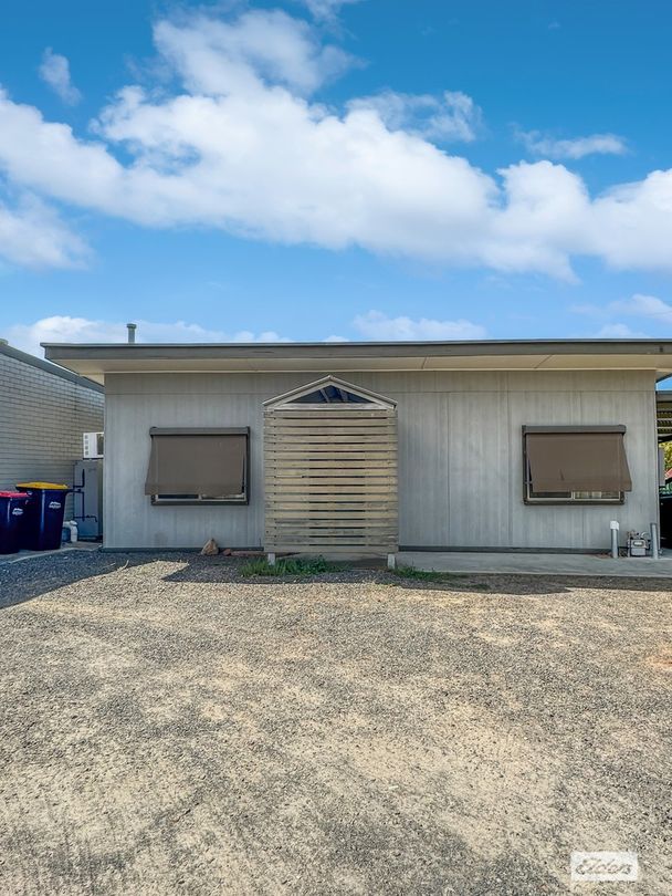 2 bedrooms Apartment / Unit / Flat in 1/12 Cypress Street STAWELL VIC, 3380