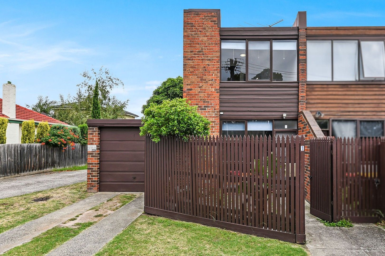 2 bedrooms Apartment / Unit / Flat in 1/110-115 Lightwood Road NOBLE PARK VIC, 3174