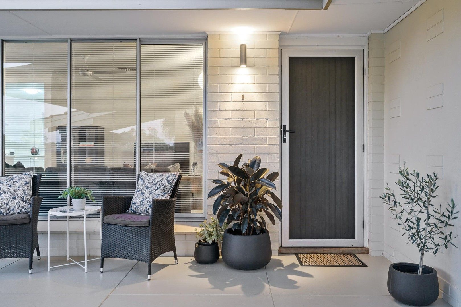 3 bedrooms House in 1/103 Valentine Avenue DIANELLA WA, 6059