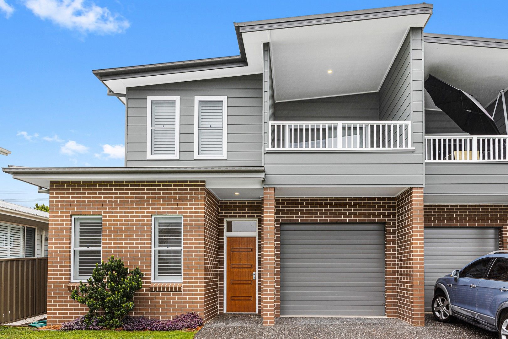 4 bedrooms Duplex in 8B Sawan Lane HELENSBURGH NSW, 2508