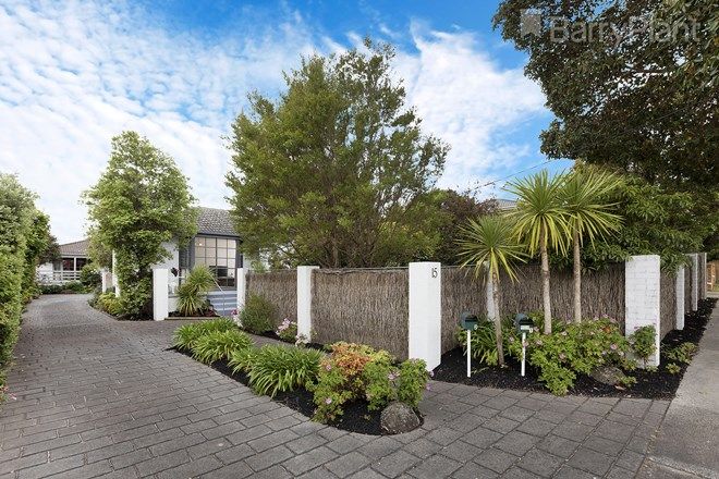 Picture of 1/15 Kirstina Road, GLEN WAVERLEY VIC 3150