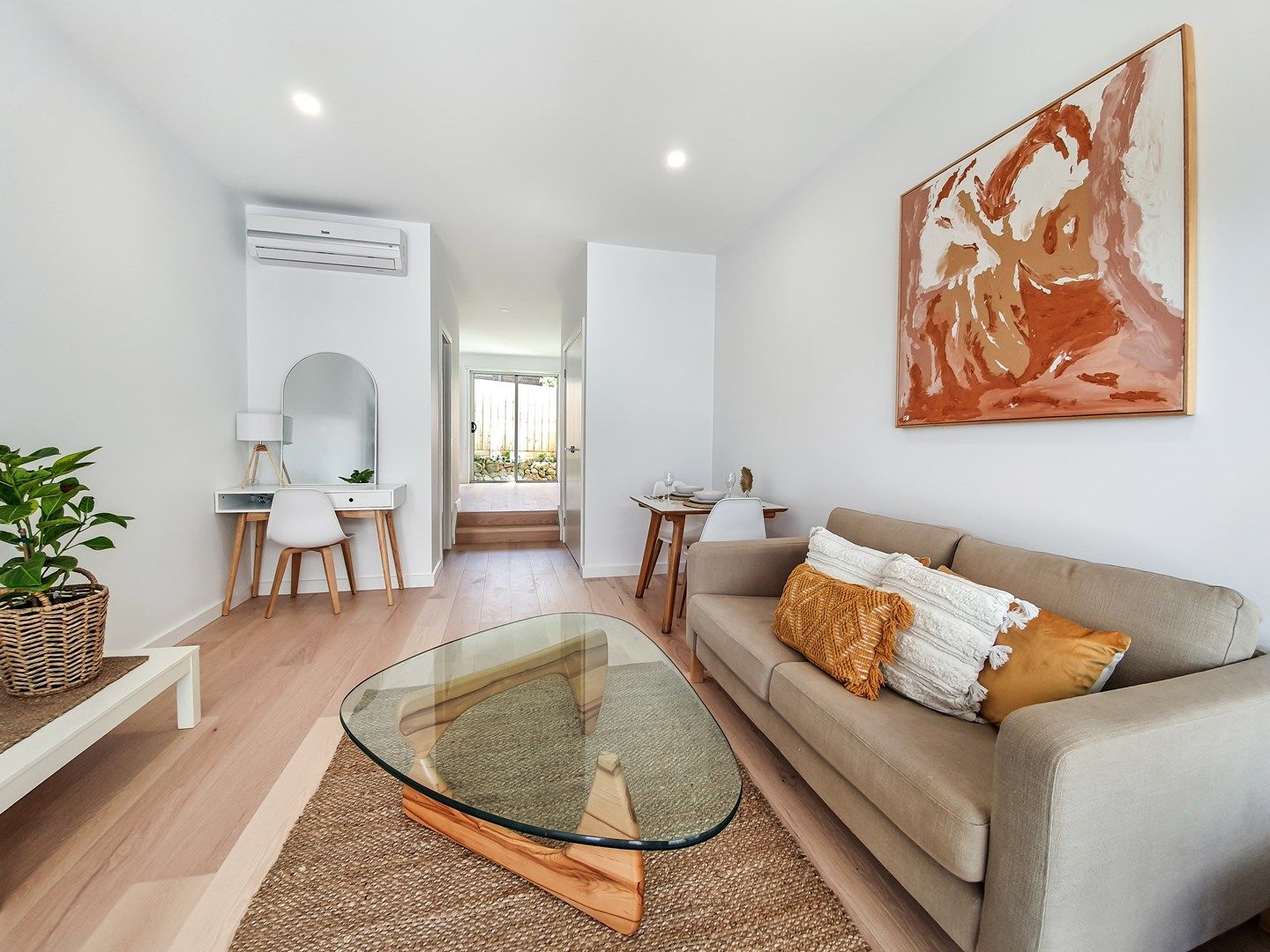 2 bedrooms Townhouse in 6/54 Barrabool Road HIGHTON VIC, 3216