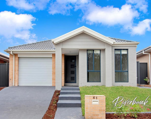 61 Greenwood Parkway, Jordan Springs NSW 2747