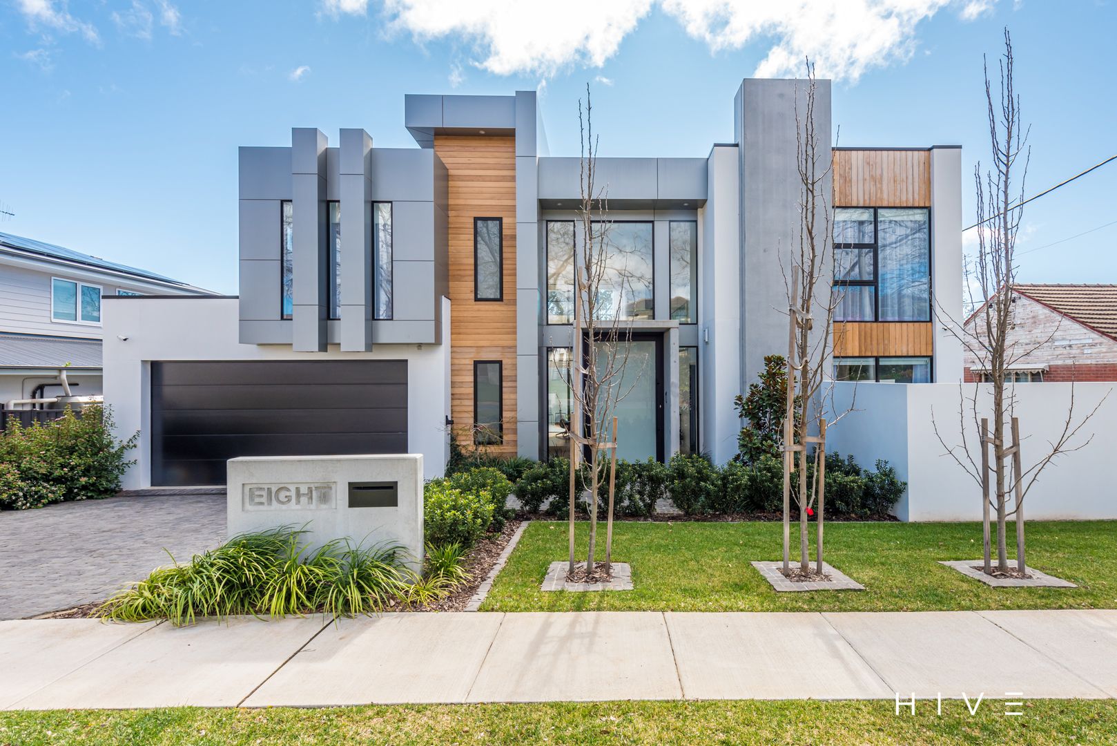 8 Carrington Street, Deakin ACT 2600