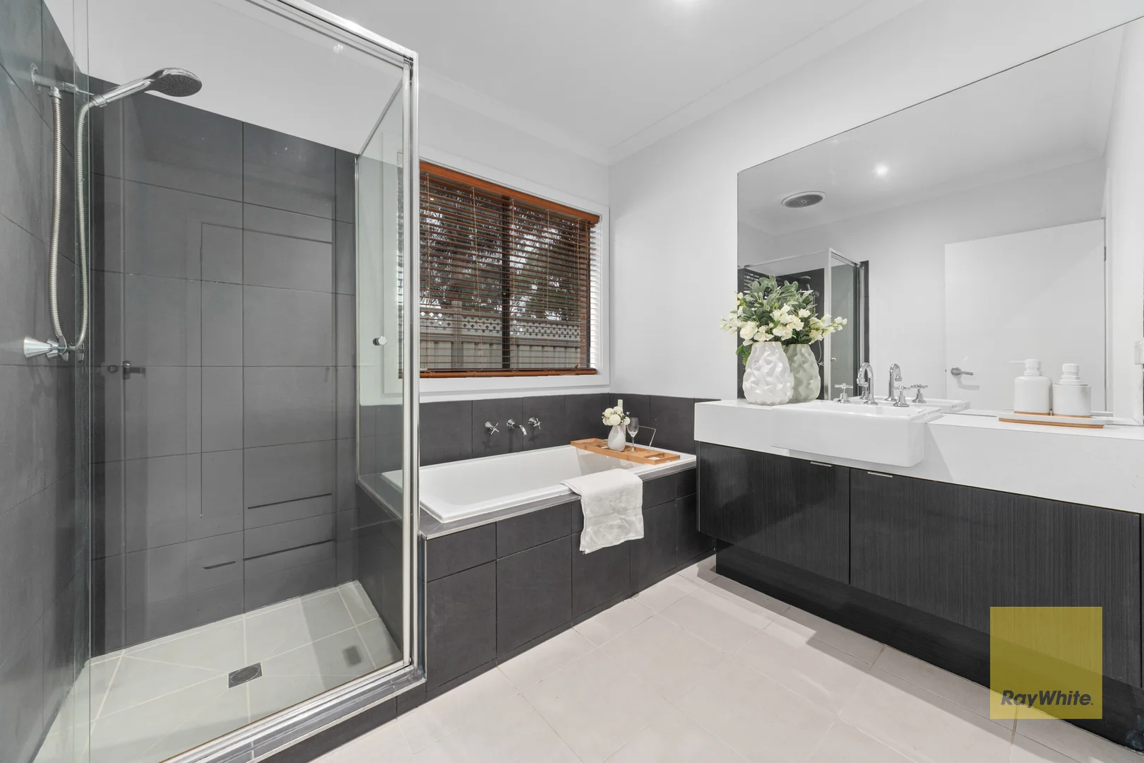 Additional image 16 of 16 Locksley Drive, Truganina VIC 3029