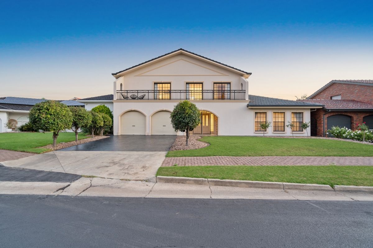4 bedrooms House in 41 Messenger Road FULHAM GARDENS SA, 5024