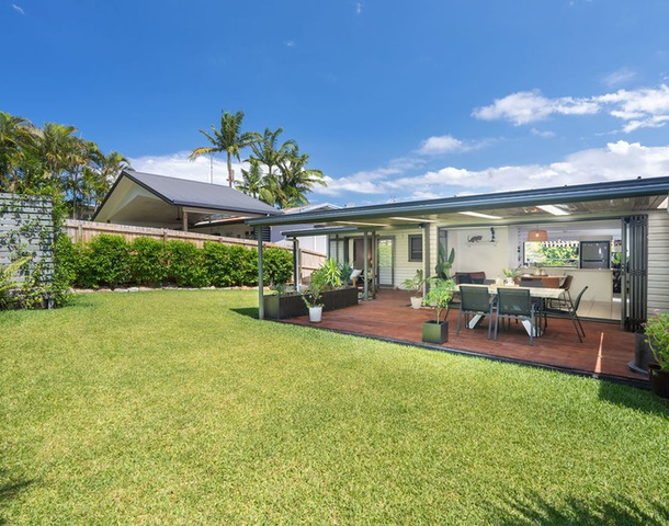 8 Chirn Lane, Labrador QLD 4215