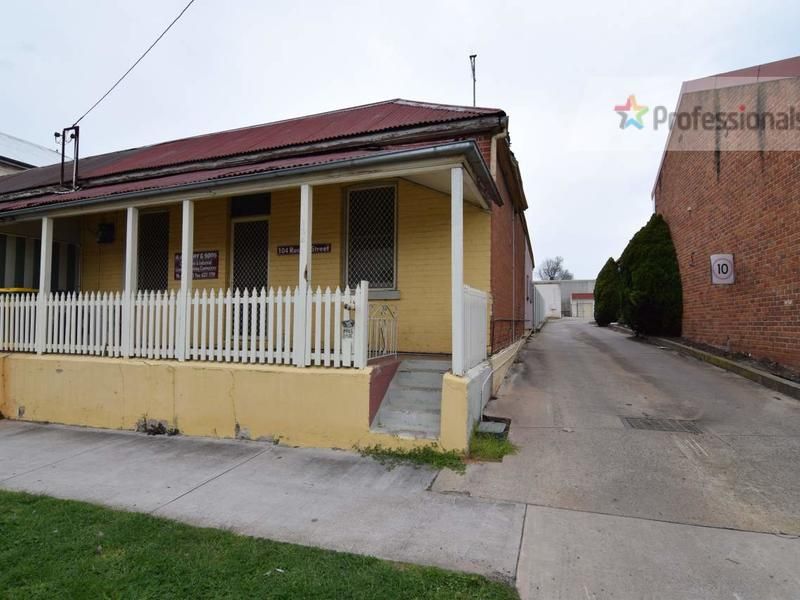 104 Russell Street, Bathurst NSW 2795, Image 0