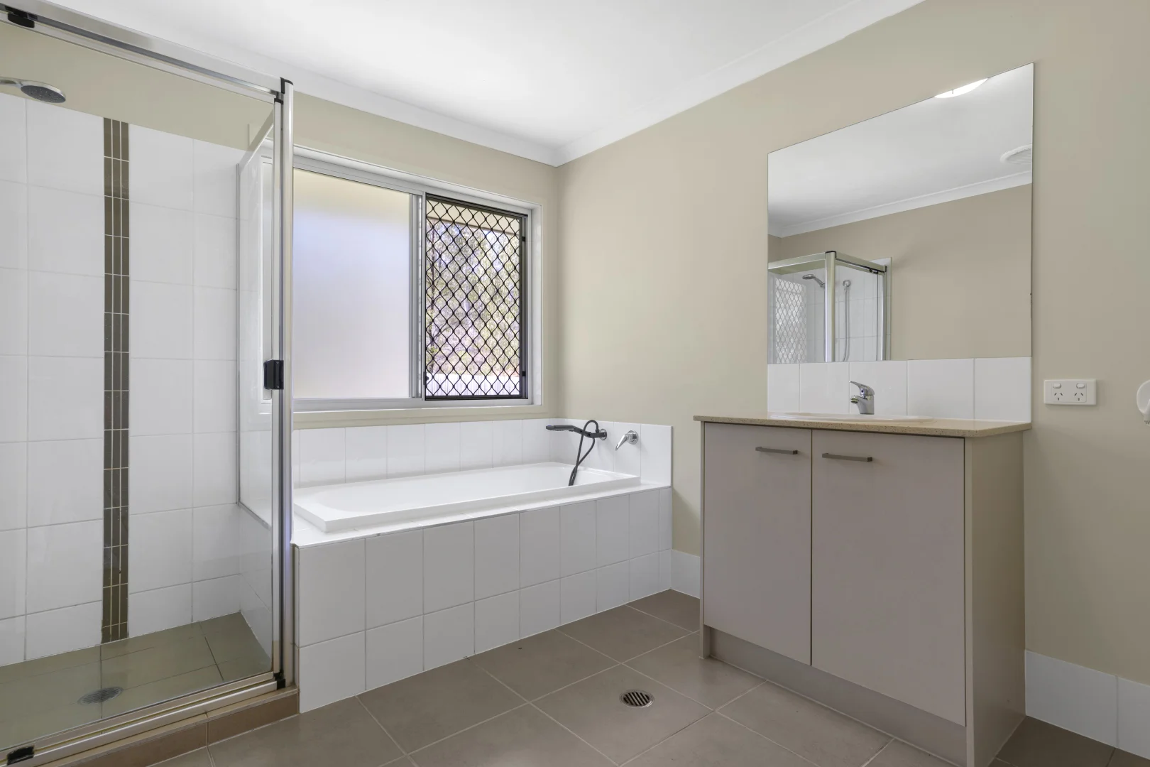 Additional image 12 of 35 Cornforth Crescent, Kirkwood QLD 4680