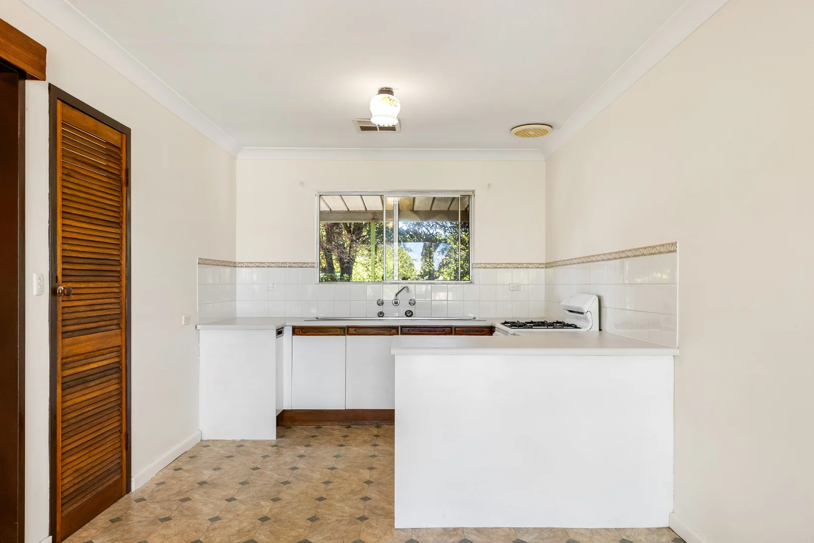 Additional image 7 of 826 Torrens Road, Rosewater SA 5013