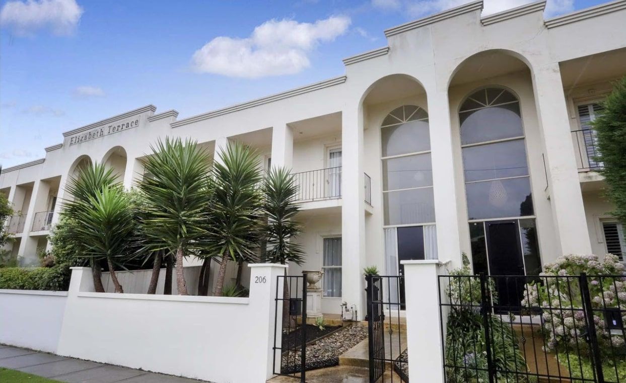 3 bedrooms House in 206 Kororoit Creek Road WILLIAMSTOWN NORTH VIC, 3016