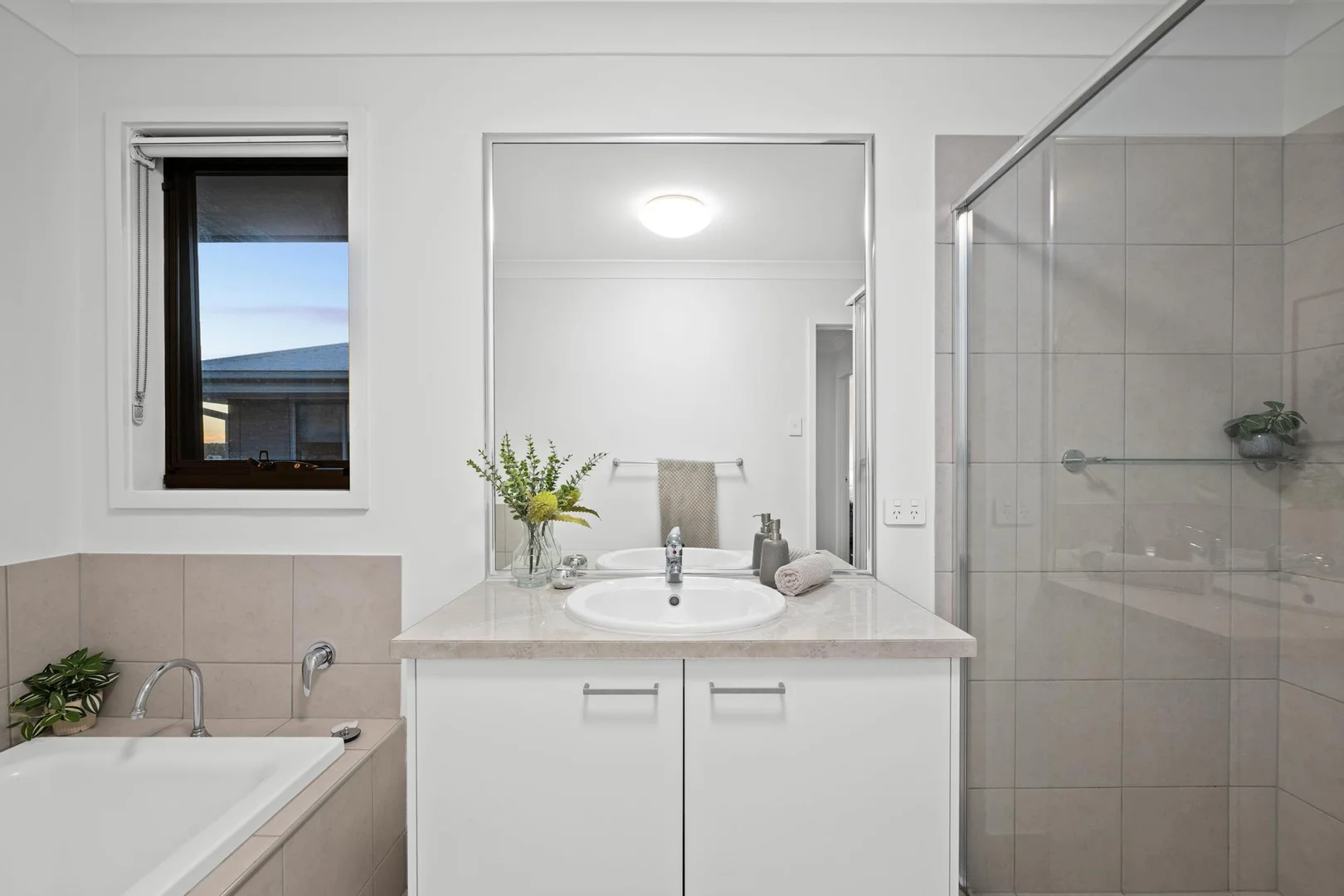 Additional image 16 of 33 Botany Drive, South Ripley QLD 4306