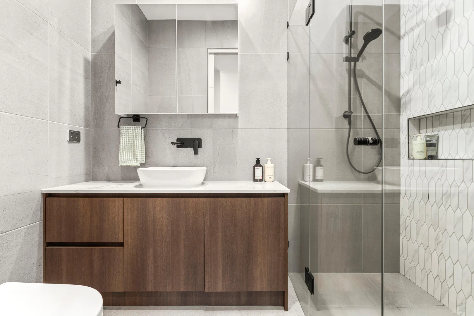 Additional image 10 of 3/225 Waiora Road, Heidelberg Heights VIC 3081