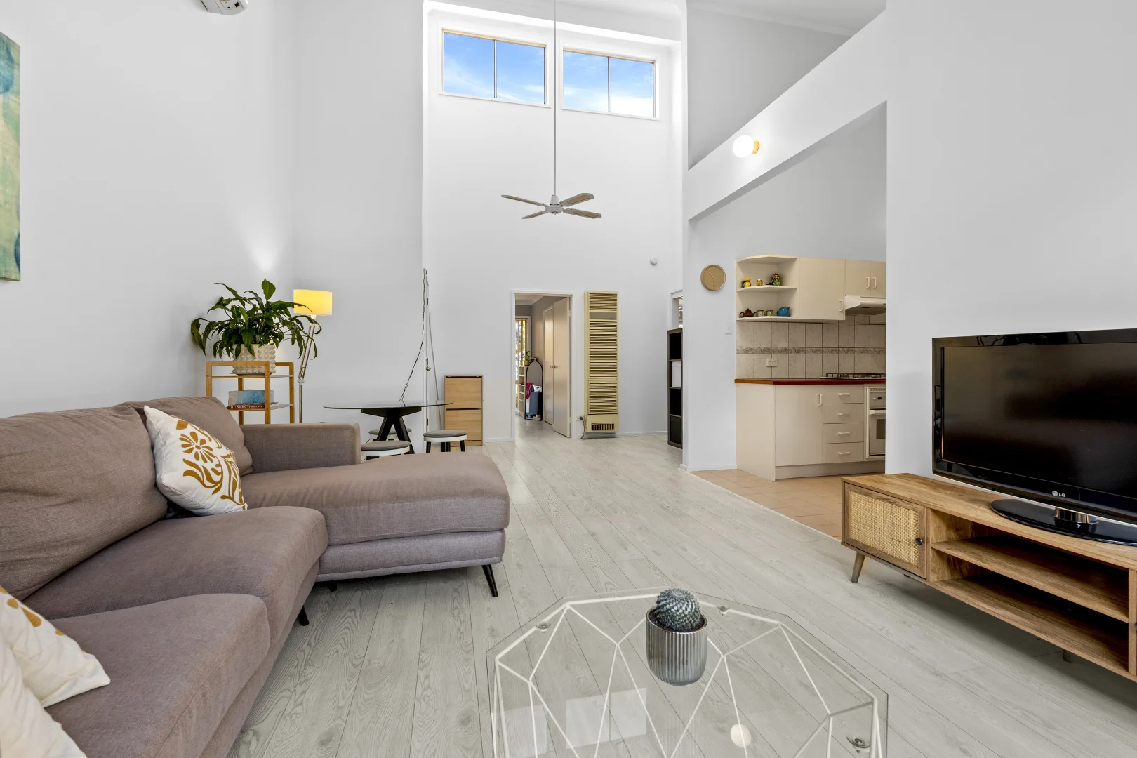 Additional image 3 of 2/116 Para Road, Montmorency VIC 3094